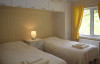 hollys lodge twin bedroom