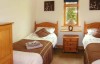 rhiewgog twin bedroom cabin