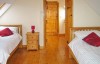 somerset log cabins twin bedroom