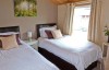 crag view lodge twin bedroom
