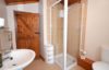 pine cabin croyde devon bathroom