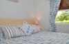 pine cabin croyde devon bedroom