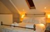 white tor lodge tavistock bedroom