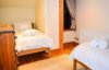 white tor lodge tavistock twin bedrooms